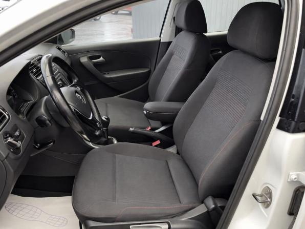 Volkswagen Polo V Рестайлинг с пробегом 2017 года, цена 927 000 рублей, 158141 км, седан, Автокод Объявления
