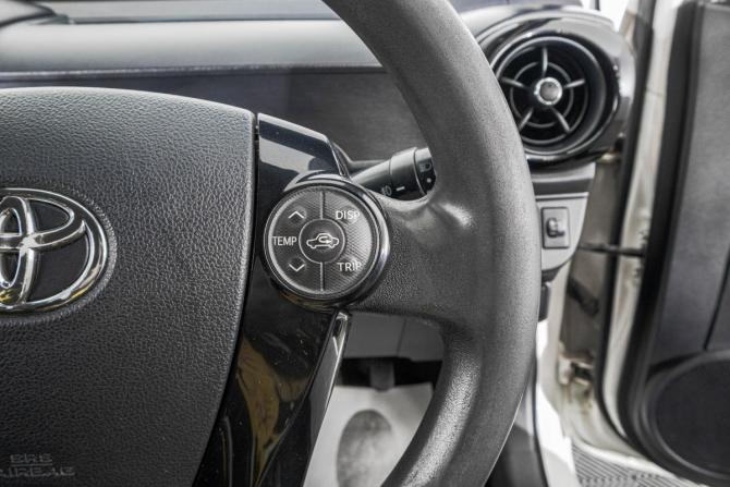 Toyota Aqua I Рестайлинг с пробегом 2016 года, цена 1 099 000 рублей, 232000 км, хэтчбек, Автокод Объявления