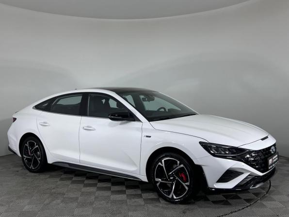 Hyundai Lafesta I Рестайлинг с пробегом 2025 года, цена 2 850 000 рублей, 30 км, седан, Автокод Объявления
