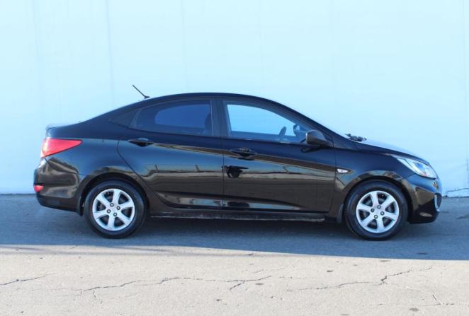 Hyundai Solaris I с пробегом 2011 года, цена 700 000 рублей, 217501 км, седан, Автокод Объявления