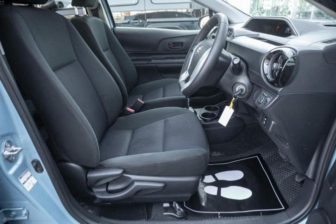 Toyota Aqua I Рестайлинг с пробегом 2015 года, цена 848 000 рублей, 153000 км, хэтчбек, Автокод Объявления