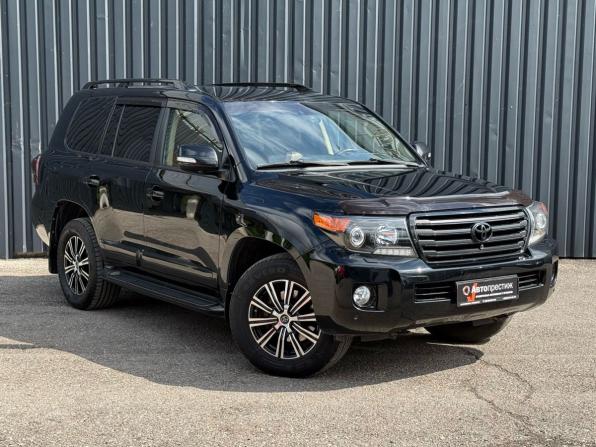 Toyota Land Cruiser 200 Series Рестайлинг 1 с пробегом 2014 года, цена 3 799 000 рублей, 217685 км, внедорожник, Автокод Объявления