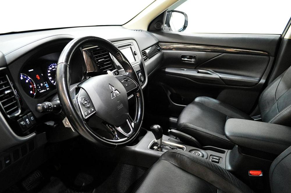 Mitsubishi Outlander III Рестайлинг 2 Сургут  - изображение 10