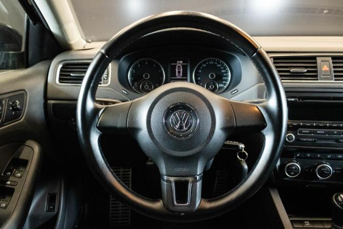 Volkswagen Jetta VI с пробегом 2012 года, цена 990 000 рублей, 212130 км, седан, Автокод Объявления