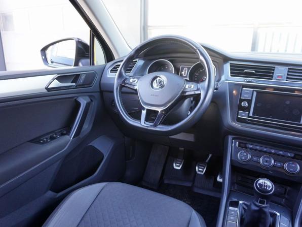 Volkswagen Tiguan II с пробегом 2017 года, цена 1 800 000 рублей, 110946 км, внедорожник, Автокод Объявления