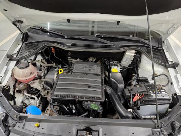 Volkswagen Polo V Рестайлинг с пробегом 2019 года, цена 1 180 000 рублей, 102292 км, седан, Автокод Объявления