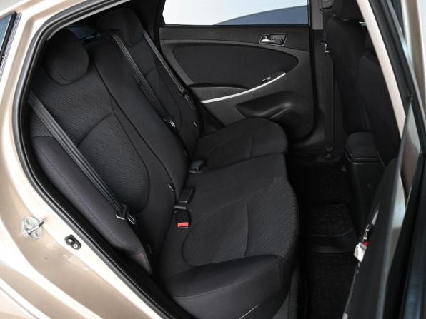 Hyundai Solaris I с пробегом 2013 года, цена 1 059 000 рублей, 89366 км, седан, Автокод Объявления