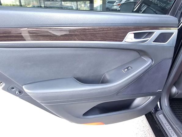 Hyundai Genesis II с пробегом 2016 года, цена 2 589 500 рублей, 126535 км, седан, Автокод Объявления