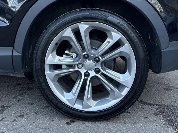 Audi Q3 I (8U) Рестайлинг с пробегом 2015 года, цена 2 020 000 рублей, 88204 км, внедорожник, Автокод Объявления