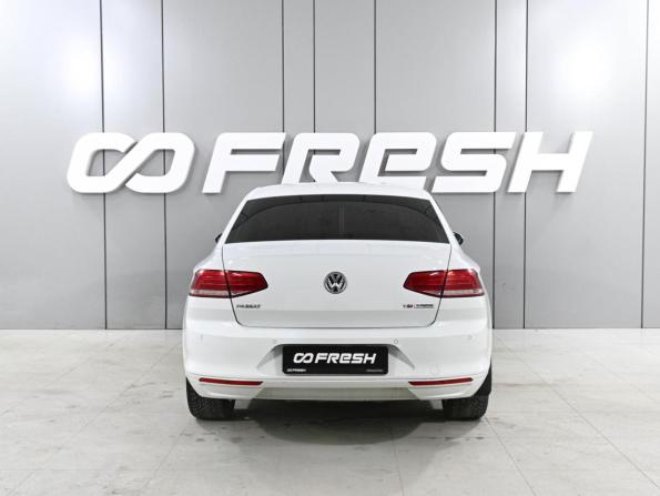 Volkswagen Passat B8 с пробегом 2016 года, цена 1 499 000 рублей, 229662 км, седан, Автокод Объявления
