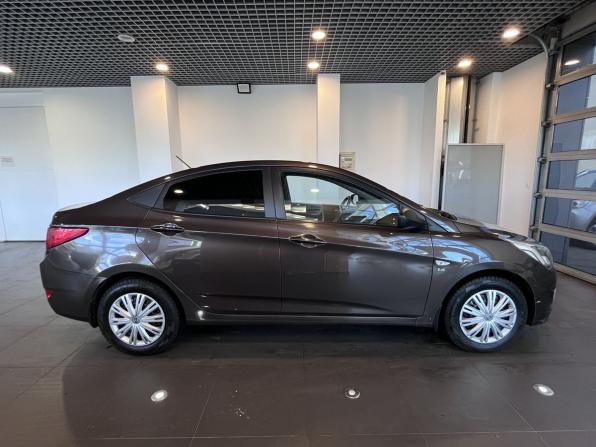 Hyundai Solaris I Рестайлинг с пробегом 2016 года, цена 1 336 000 рублей, 106000 км, седан, Автокод Объявления