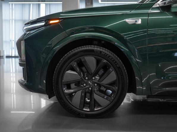 Li Auto (Lixiang) L7 I Рестайлинг с пробегом 2024 года, цена 7 240 000 рублей, 28184 км, внедорожник, Автокод Объявления
