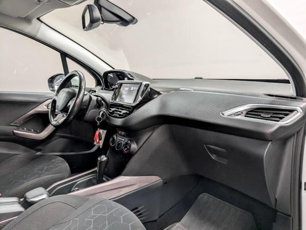 Peugeot 2008 I с пробегом 2016 года, цена 875 000 рублей, 139520 км, внедорожник, Автокод Объявления