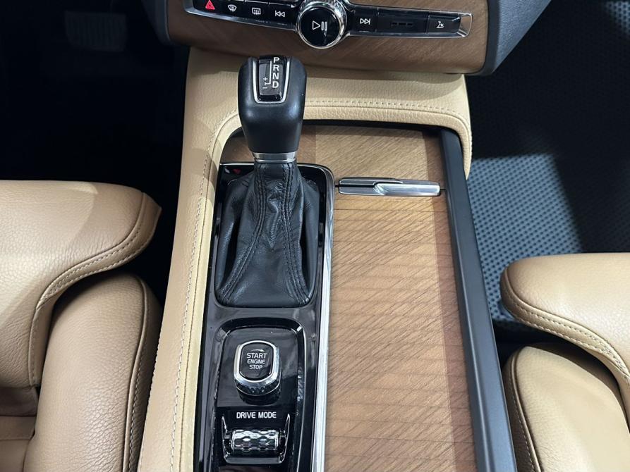 Volvo XC90 II Москва  - изображение 16