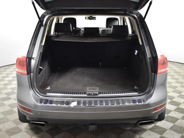 Volkswagen Touareg II с пробегом 2012 года, цена 1 698 100 рублей, 237950 км, внедорожник, Автокод Объявления