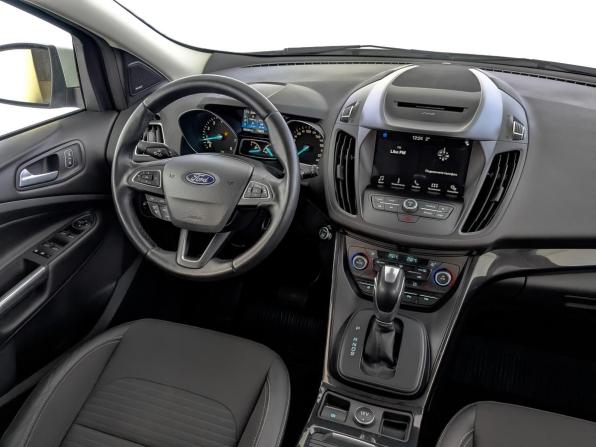 Ford Kuga II Рестайлинг с пробегом 2019 года, цена 1 870 000 рублей, 106318 км, внедорожник, Автокод Объявления