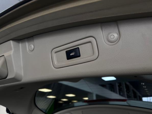 Nissan Murano II (Z51) Рестайлинг 2 с пробегом 2012 года, цена 1 395 000 рублей, 215245 км, внедорожник, Автокод Объявления