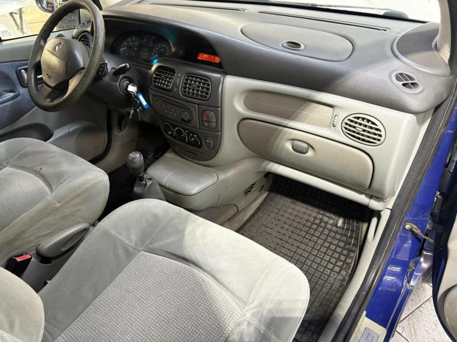 Renault Scenic I Рестайлинг Санкт-Петербург  - изображение 14