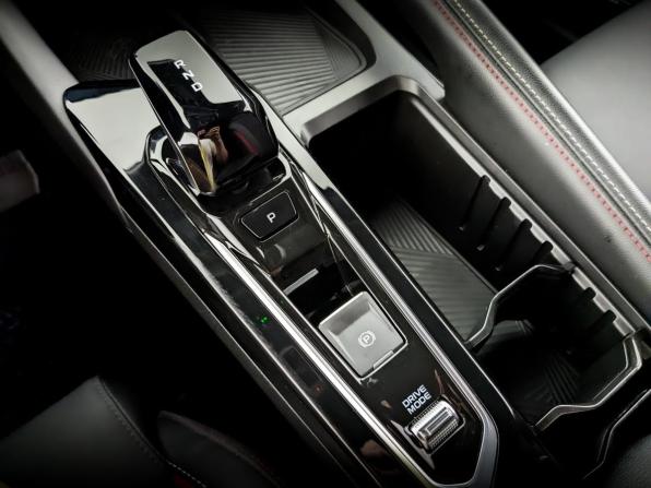 Geely Coolray I Рестайлинг с пробегом 2024 года, цена 2 125 000 рублей, 48072 км, внедорожник, Автокод Объявления