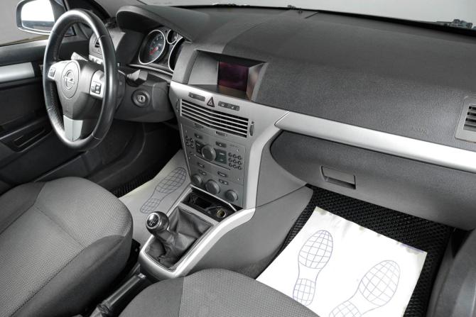 Opel Astra H Рестайлинг с пробегом 2011 года, цена 569 000 рублей, 146000 км, хэтчбек, Автокод Объявления