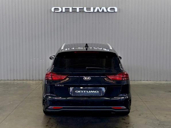Kia Ceed III с пробегом 2021 года, цена 1 947 000 рублей, 61140 км, универсал, Автокод Объявления
