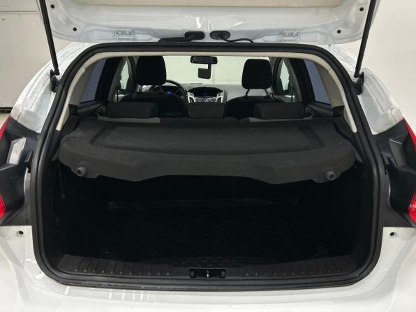 Ford Focus III с пробегом 2013 года, цена 749 000 рублей, 143645 км, хэтчбек, Автокод Объявления