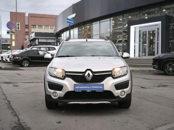 Renault Sandero II с пробегом 2016 года, цена 895 000 рублей, 108434 км, хэтчбек, Автокод Объявления