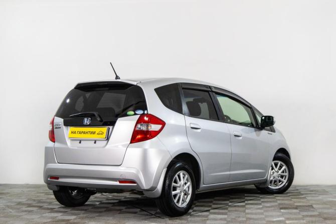 Honda Fit II с пробегом 2012 года, цена 949 000 рублей, 80250 км, хэтчбек, Автокод Объявления