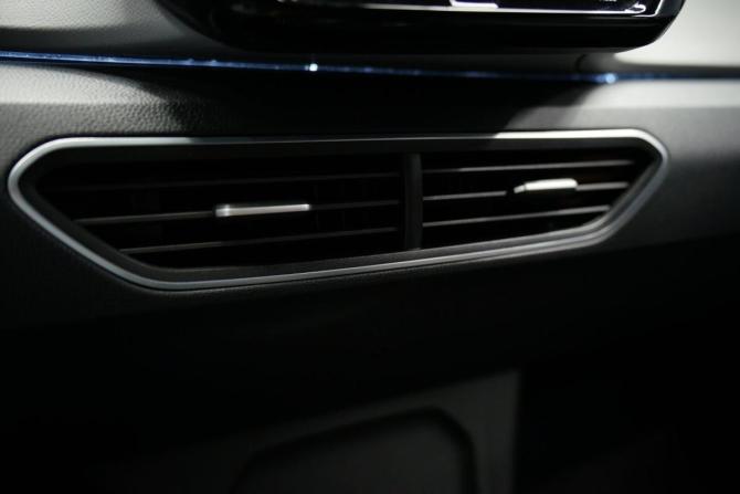 Volkswagen ID.3 I с пробегом 2022 года, цена 3 290 000 рублей, 40000 км, хэтчбек, Автокод Объявления