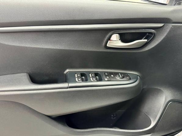 Kia Rio IV Рестайлинг с пробегом 2021 года, цена 1 769 900 рублей, 103471 км, седан, Автокод Объявления