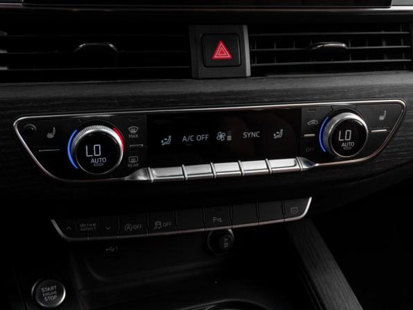 Audi A4 V (B9) Рестайлинг с пробегом 2020 года, цена 2 799 000 рублей, 70825 км, седан, Автокод Объявления