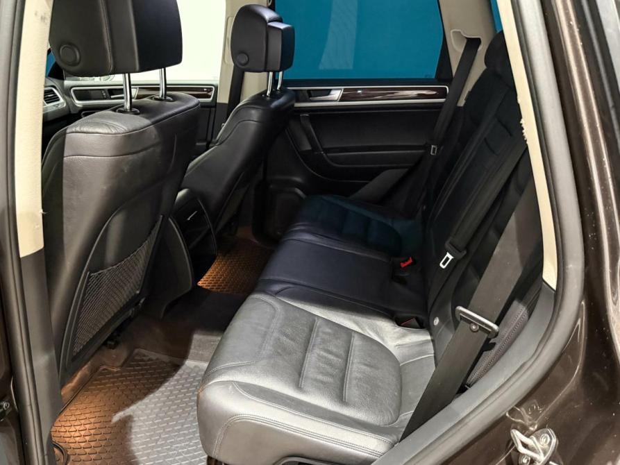 Volkswagen Touareg II Рестайлинг Екатеринбург  - изображение 14