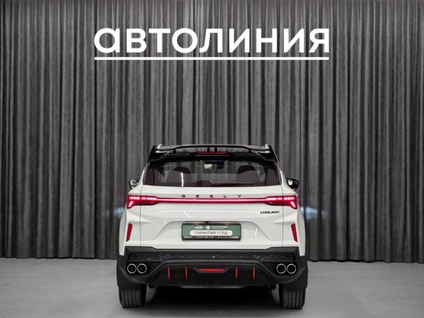 Geely Coolray I Рестайлинг с пробегом 2024 года, цена 2 400 000 рублей, 2800 км, внедорожник, Автокод Объявления