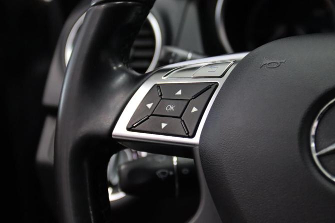 Mercedes-Benz C-Класс III (W204) Рестайлинг с пробегом 2011 года, цена 1 465 650 рублей, 174381 км, седан, Автокод Объявления