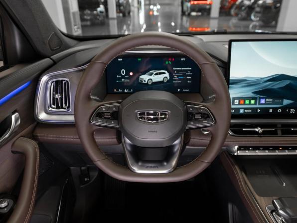 Geely Monjaro I Рестайлинг с пробегом 2026 года, цена 4 400 000 рублей, 41 км, внедорожник, Автокод Объявления