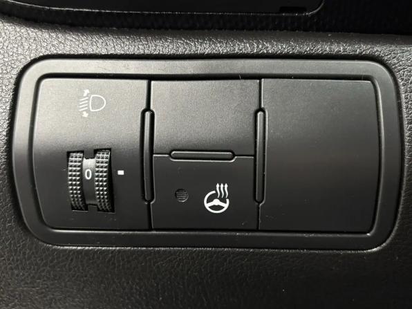 Hyundai Solaris I Рестайлинг с пробегом 2015 года, цена 777 000 рублей, 214791 км, седан, Автокод Объявления