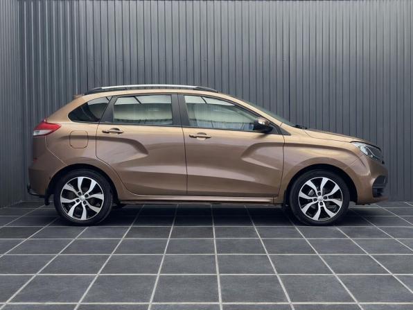 Lada (ВАЗ) XRAY I с пробегом 2017 года, цена 837 000 рублей, 121127 км, хэтчбек, Автокод Объявления