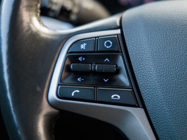 Hyundai Solaris II с пробегом 2018 года, цена 1 478 000 рублей, 120126 км, седан, Автокод Объявления