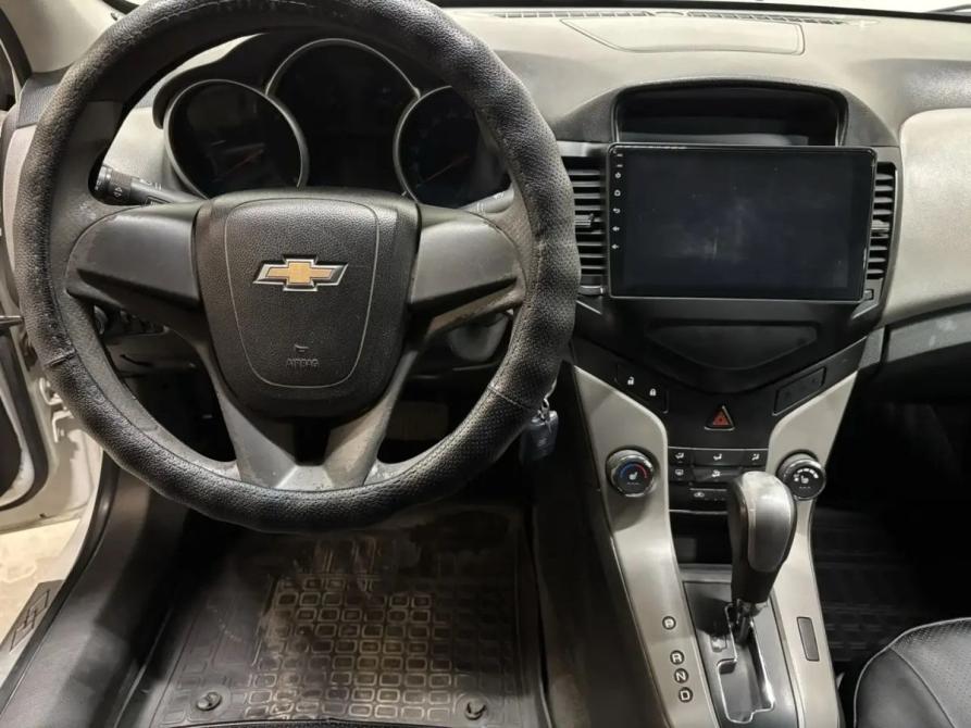 Chevrolet Cruze I Рестайлинг Саратов  - изображение 10