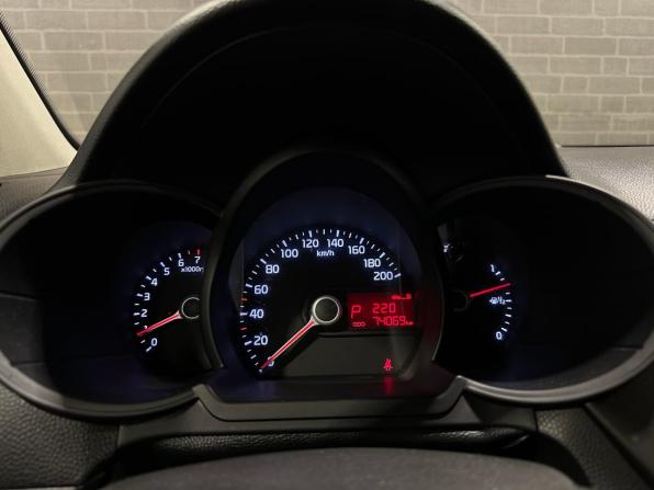 Kia Picanto II с пробегом 2014 года, цена 990 000 рублей, 74068 км, хэтчбек, Автокод Объявления