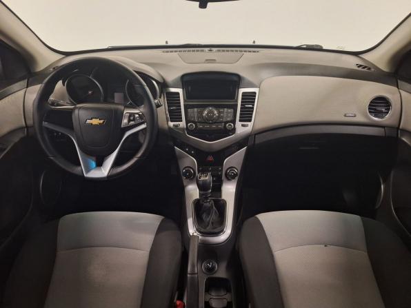 Chevrolet Cruze I Рестайлинг с пробегом 2012 года, цена 550 000 рублей, 301389 км, хэтчбек, Автокод Объявления