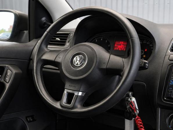 Volkswagen Polo V с пробегом 2013 года, цена 847 000 рублей, 139481 км, седан, Автокод Объявления