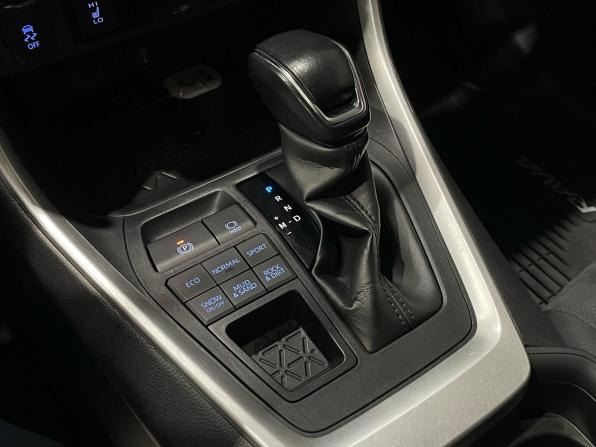 Toyota RAV4 V (XA50) с пробегом 2022 года, цена 3 630 000 рублей, 48800 км, внедорожник, Автокод Объявления