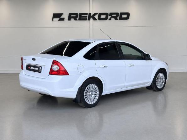 Ford Focus II Рестайлинг с пробегом 2010 года, цена 659 000 рублей, 165127 км, седан, Автокод Объявления