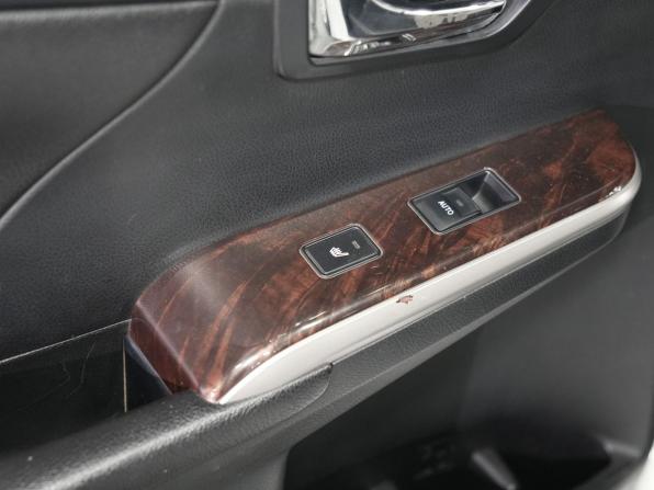 Toyota Camry VII (XV50) Рестайлинг с пробегом 2016 года, цена 1 910 000 рублей, 225401 км, седан, Автокод Объявления