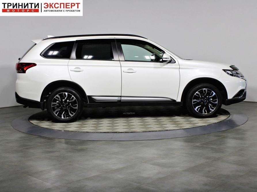 Mitsubishi Outlander III Рестайлинг 3 Белгород  - изображение 4
