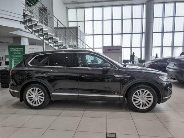 Volkswagen Touareg III с пробегом 2018 года, цена 3 650 000 рублей, 236557 км, внедорожник, Автокод Объявления