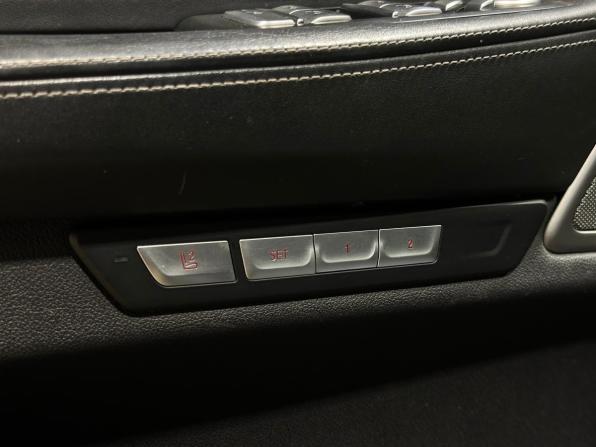 BMW 7 серии VI (G11/G12) с пробегом 2017 года, цена 3 090 000 рублей, 201222 км, седан, Автокод Объявления