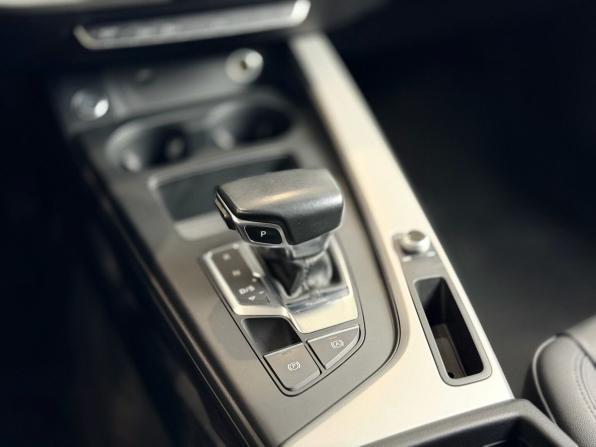 Audi A4 V (B9) Рестайлинг с пробегом 2020 года, цена 2 150 000 рублей, 191509 км, седан, Автокод Объявления