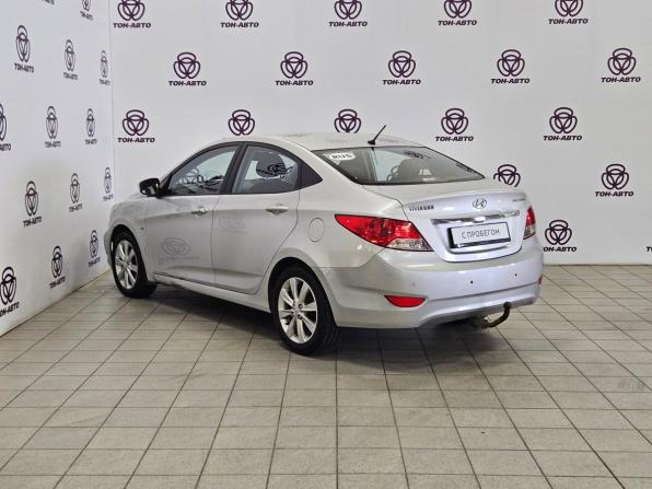 Hyundai Solaris I с пробегом 2012 года, цена 625 000 рублей, 224000 км, седан, Автокод Объявления